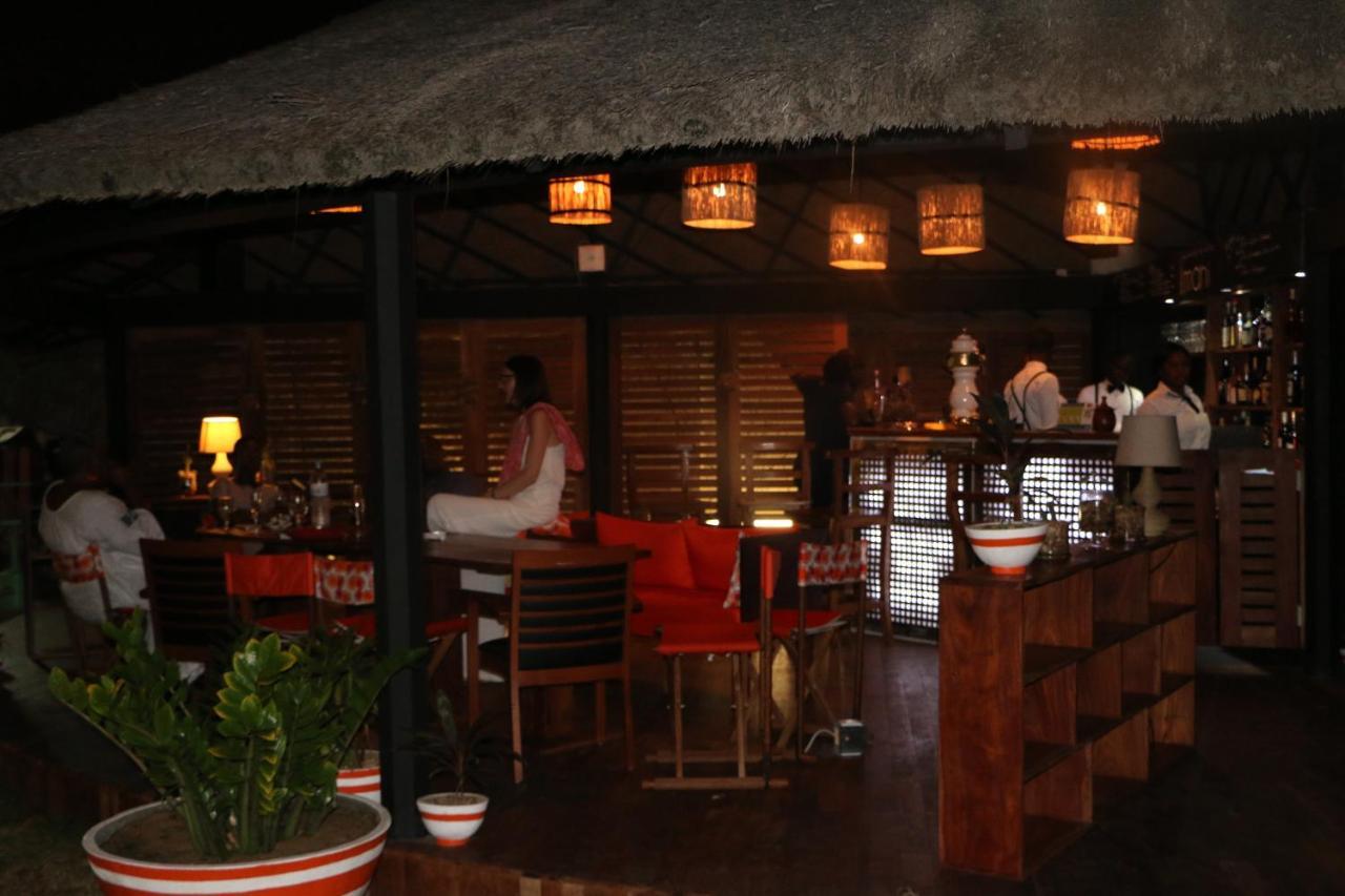 Hotel Sancta Maria Lomé Buitenkant foto