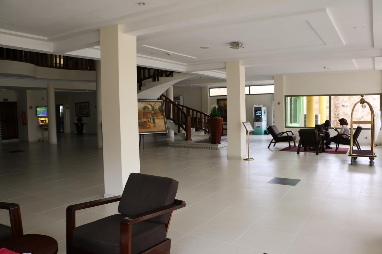Hotel Sancta Maria Lomé Buitenkant foto