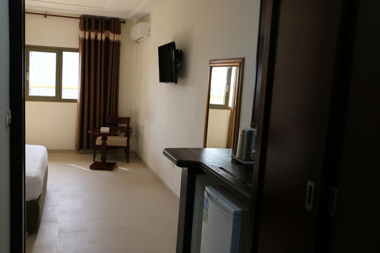 Hotel Sancta Maria Lomé Buitenkant foto