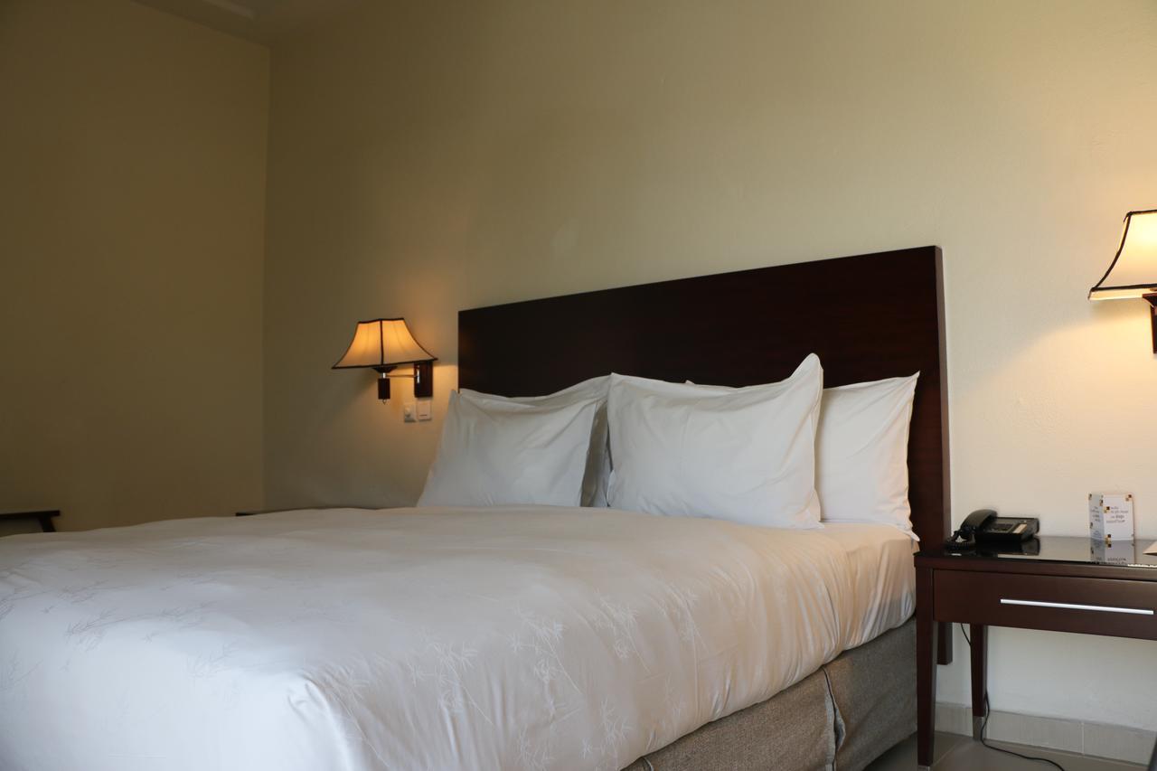 Hotel Sancta Maria Lomé Buitenkant foto